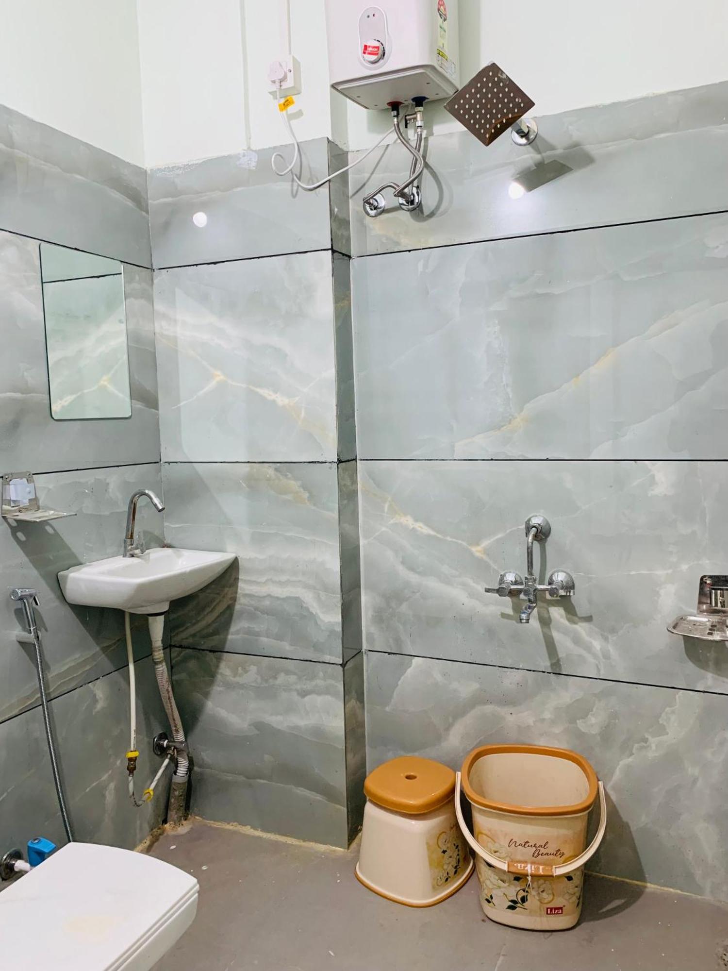 Manjushree Guest House Уджайн Екстериор снимка